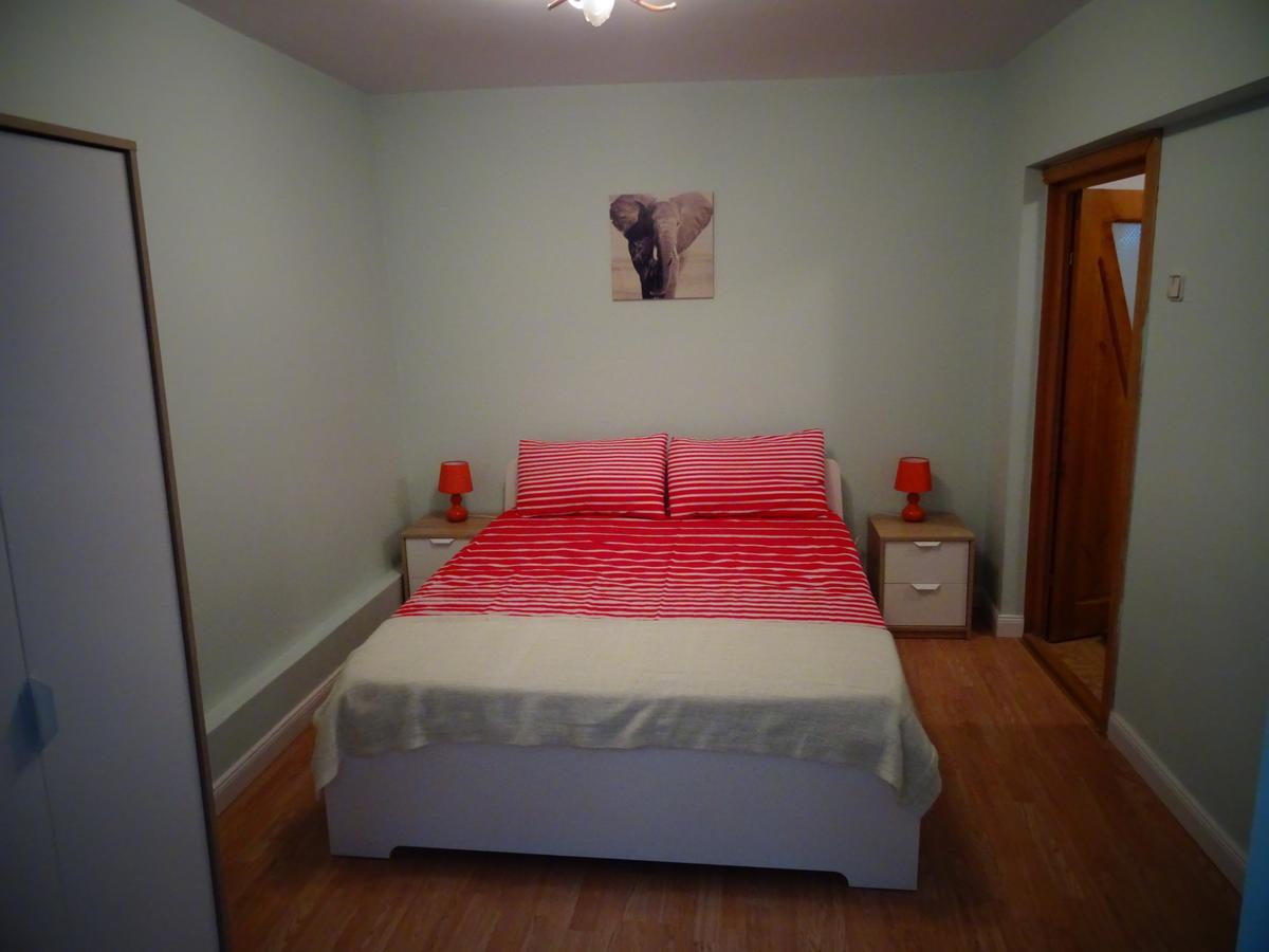 Apartament Cu Doua Camere Slănic-Moldova Exteriér fotografie